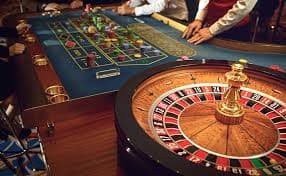 Tampilan layar permainan slot Yggdrasil dengan kontrol mobile-friendly di aplikasi bolang togel